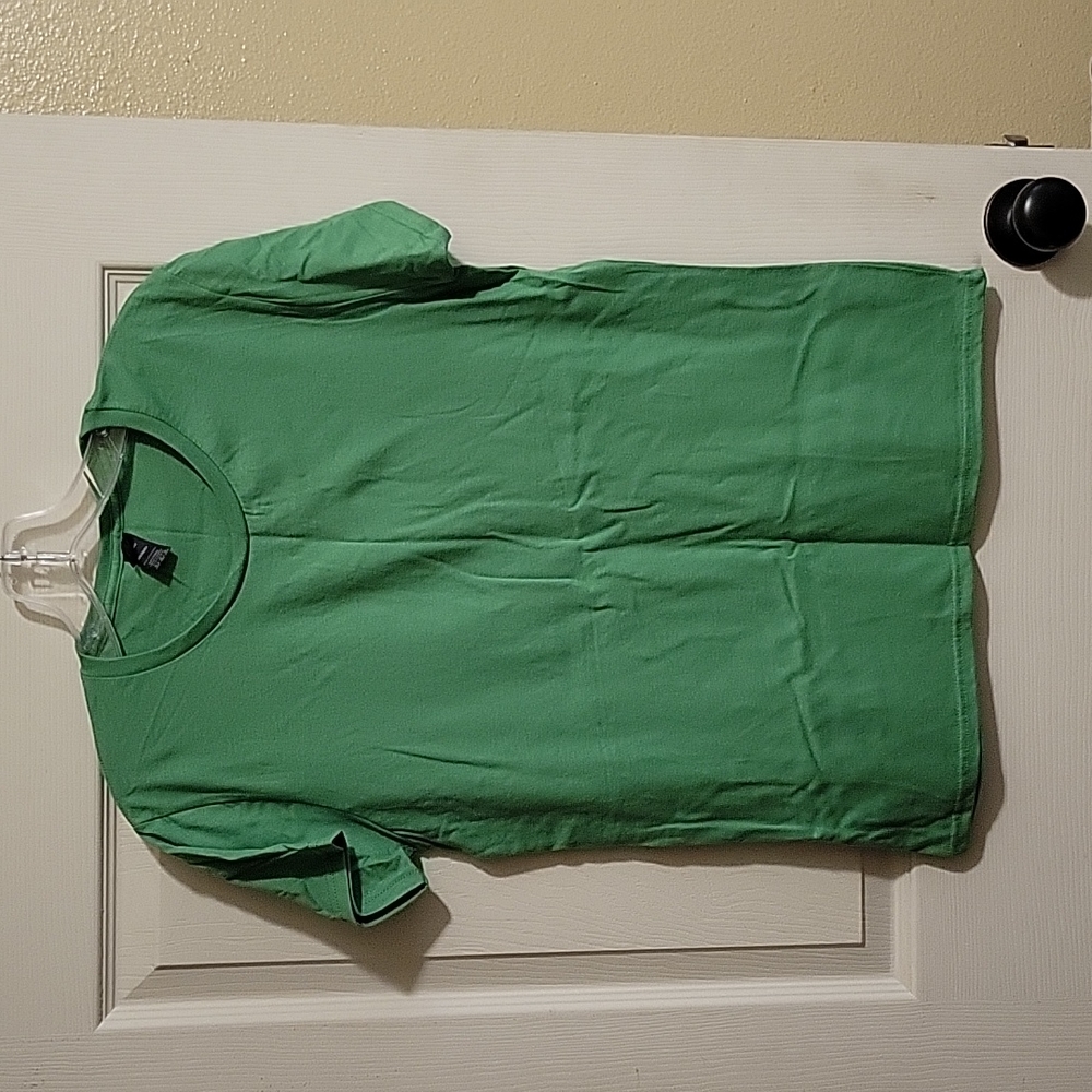 Juniors green shirt